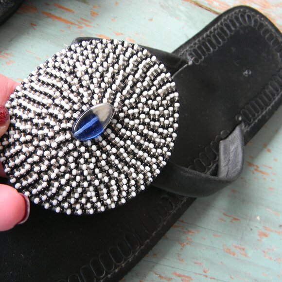 African Beaded Handmade EU 37 NAVY BLUE LEATHER BEADED MEDALLION FLIP FLOPS - Picture 2 of 5